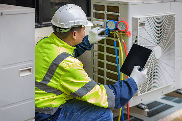 Professional Hvac Installation technician working in Alplaus, NY